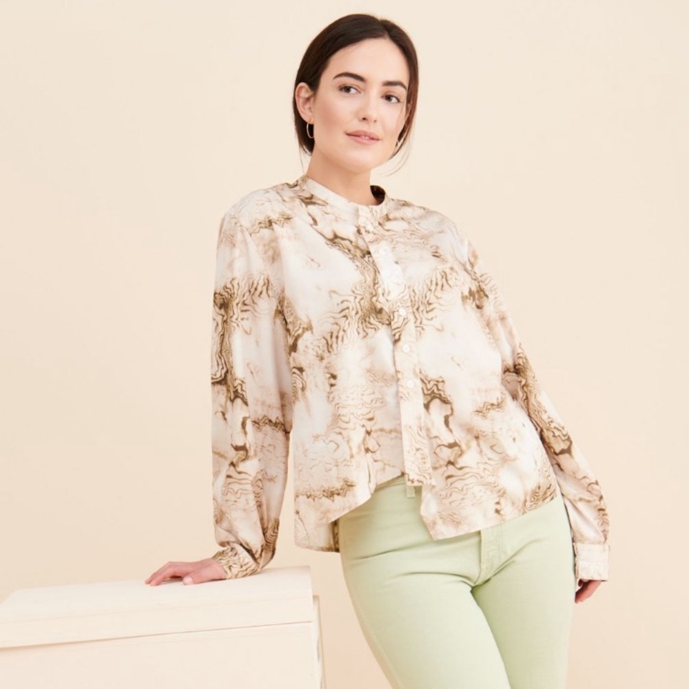 Anthropologie CAARA Tan Marbled Button Down Long Sleeve Top Size XS - Picture 3 of 9